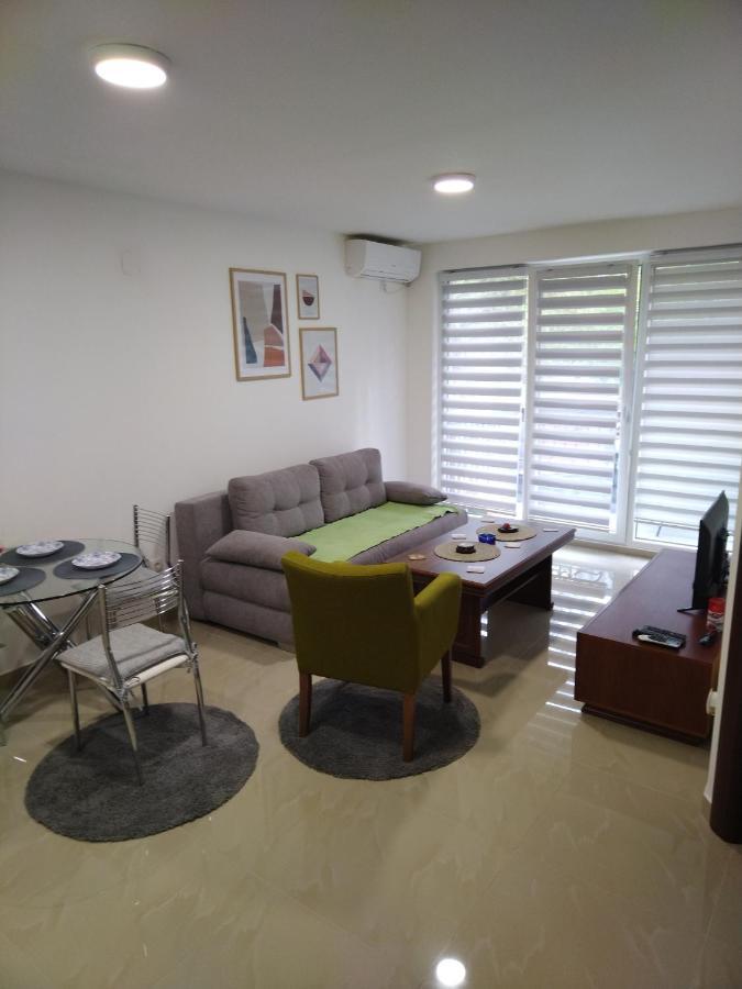 Apartman "N" Srebrno Jezero Ostrovo Exterior foto